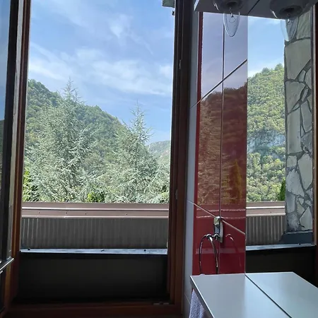 アパート Restoran Kanjon *