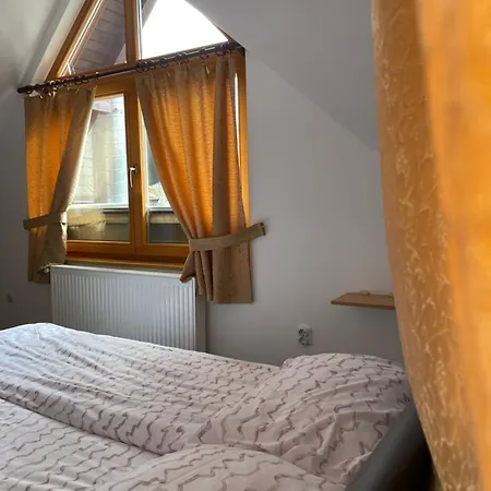 아파트 Restoran Kanjon