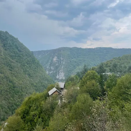 아파트 Restoran Kanjon Knezevo