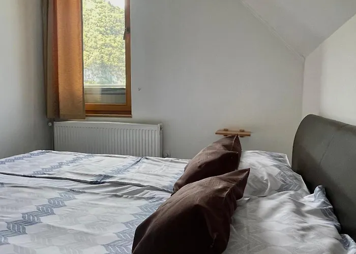 公寓 Restoran Kanjon