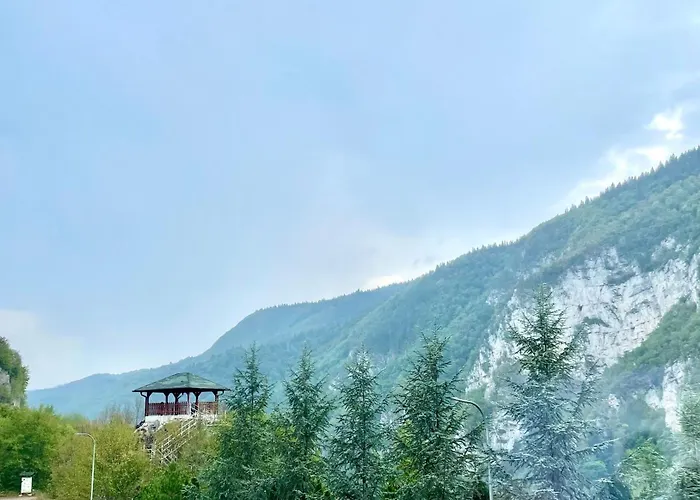 公寓 Restoran Kanjon