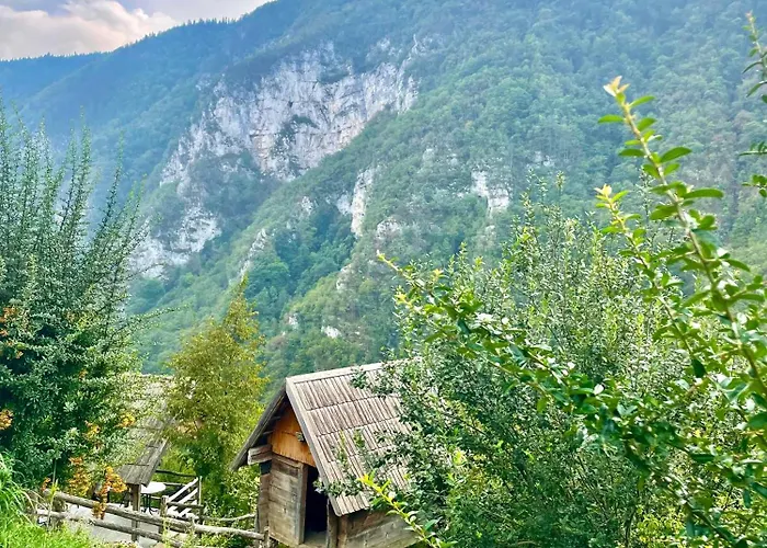 公寓 Restoran Kanjon